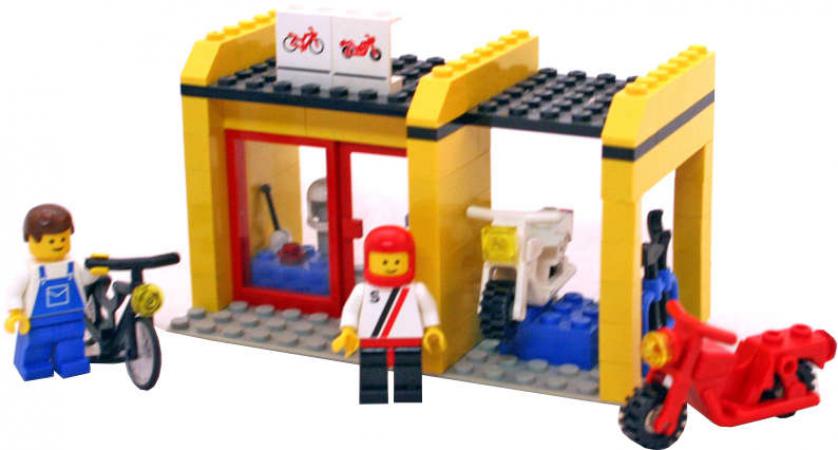 LEGO Classic Town Cycle Fix-It Shop