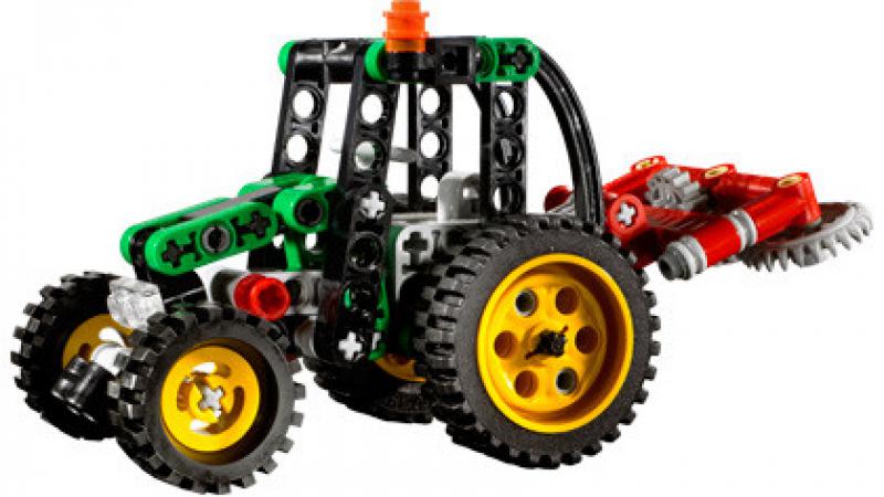 LEGO Technic Mini Tractor