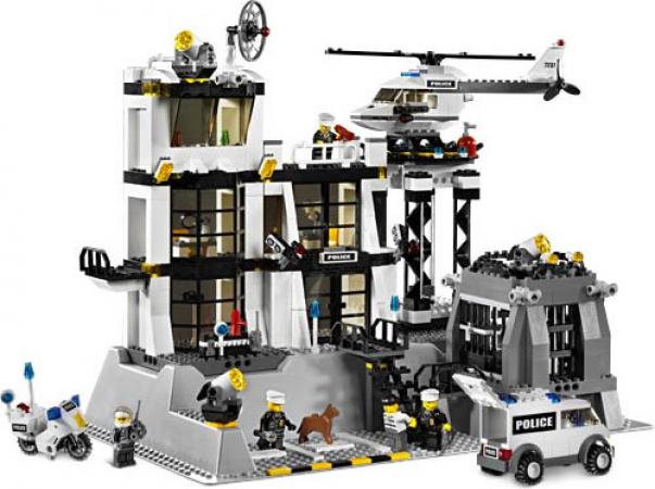 LEGO Town Police Station