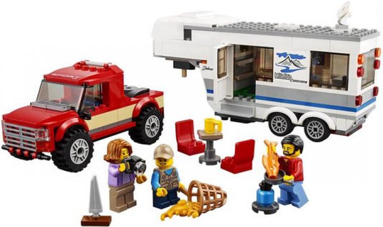 LEGO City Pickup & Caravan